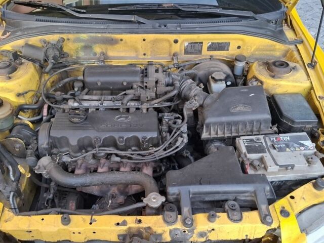 Жовтий Хендай Акцент, об'ємом двигуна 1.5 л та пробігом 355 тис. км за 1548 $, фото 2 на Automoto.ua