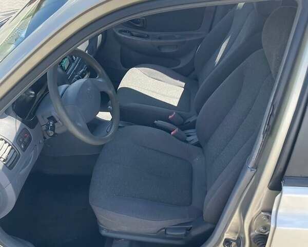 Жовтий Хендай Акцент, об'ємом двигуна 1.5 л та пробігом 234 тис. км за 2999 $, фото 3 на Automoto.ua