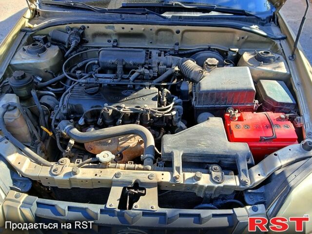 Желтый Хендай Акцент, объемом двигателя 1.5 л и пробегом 361 тыс. км за 1800 $, фото 6 на Automoto.ua