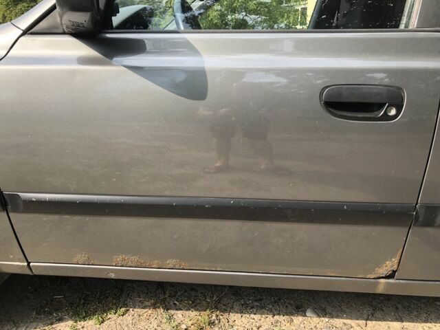 Серый Хендай Акцент, объемом двигателя 1.3 л и пробегом 280 тыс. км за 1100 $, фото 6 на Automoto.ua