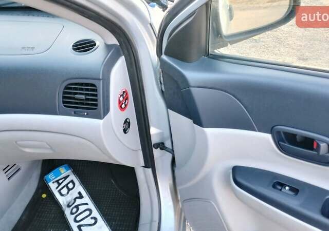 Серый Хендай Акцент, объемом двигателя 1.4 л и пробегом 162 тыс. км за 2200 $, фото 6 на Automoto.ua