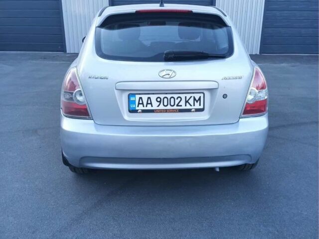 Сірий Хендай Акцент, об'ємом двигуна 1.4 л та пробігом 269 тис. км за 3900 $, фото 4 на Automoto.ua