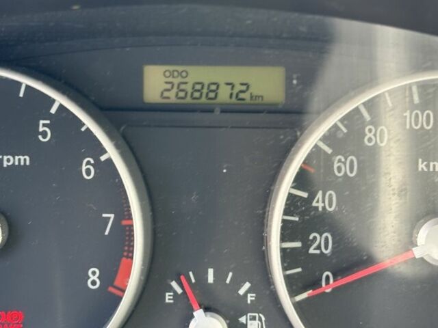 Сірий Хендай Акцент, об'ємом двигуна 1.4 л та пробігом 269 тис. км за 3900 $, фото 8 на Automoto.ua