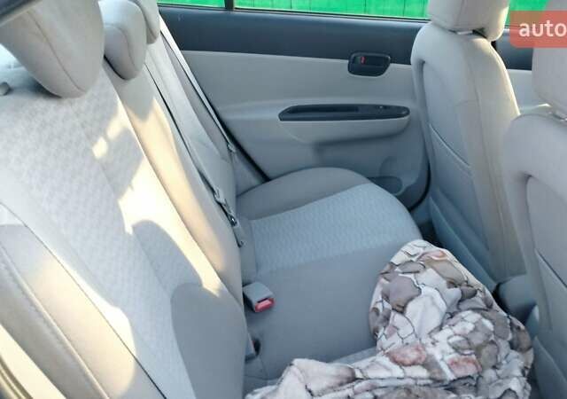 Серый Хендай Акцент, объемом двигателя 1.4 л и пробегом 162 тыс. км за 2200 $, фото 4 на Automoto.ua