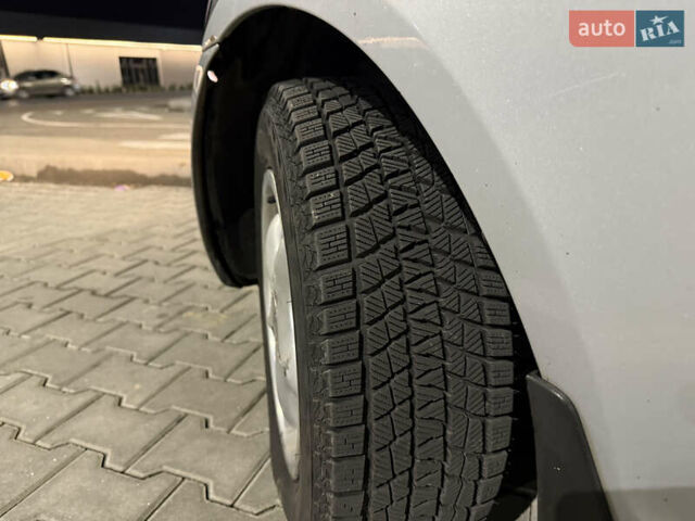 Серый Хендай Акцент, объемом двигателя 1.49 л и пробегом 280 тыс. км за 3800 $, фото 8 на Automoto.ua