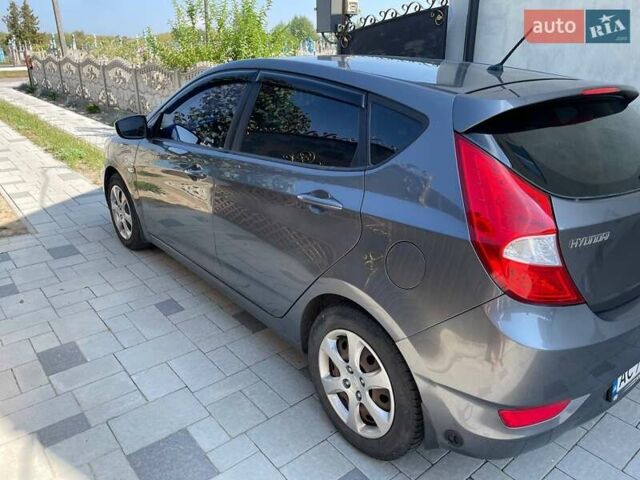 Сірий Хендай Акцент, об'ємом двигуна 1.4 л та пробігом 260 тис. км за 7200 $, фото 3 на Automoto.ua