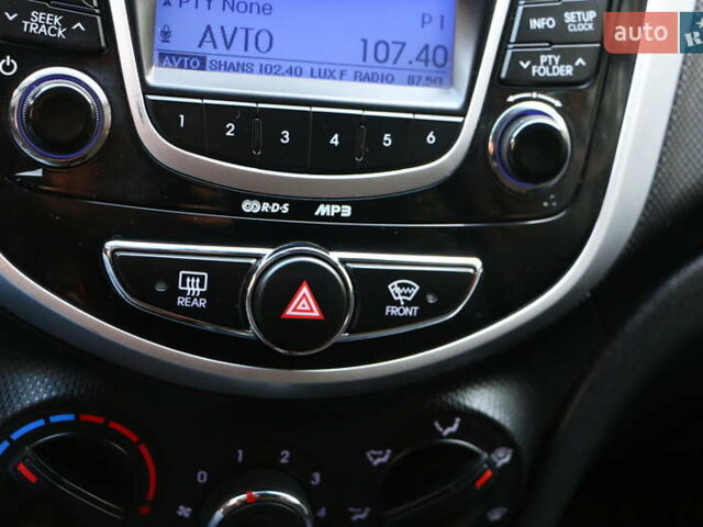 Хендай Акцент 2012 в Киеве на Automoto.ua Серый Хендай Акцент, объемом двигателя 1.4 л и пробегом 45 тыс. км за 6300 $, фото 23 на Automoto.ua