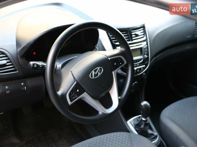 Хендай Акцент 2012 в Киеве на Automoto.ua Серый Хендай Акцент, объемом двигателя 1.4 л и пробегом 45 тыс. км за 6300 $, фото 21 на Automoto.ua