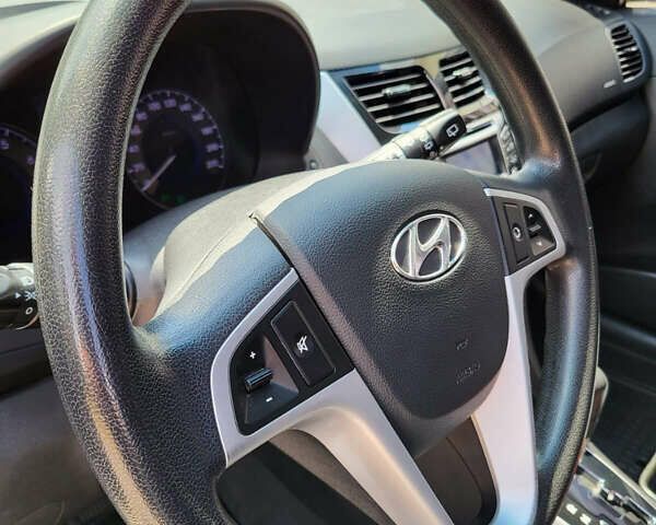 Сірий Хендай Акцент, об'ємом двигуна 1.59 л та пробігом 92 тис. км за 8500 $, фото 15 на Automoto.ua