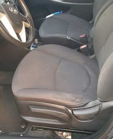 Сірий Хендай Акцент, об'ємом двигуна 1.6 л та пробігом 221 тис. км за 8500 $, фото 25 на Automoto.ua