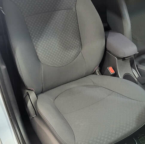 Сірий Хендай Акцент, об'ємом двигуна 1.59 л та пробігом 92 тис. км за 8500 $, фото 9 на Automoto.ua