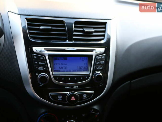 Хендай Акцент 2012 в Киеве на Automoto.ua Серый Хендай Акцент, объемом двигателя 1.4 л и пробегом 45 тыс. км за 6300 $, фото 22 на Automoto.ua