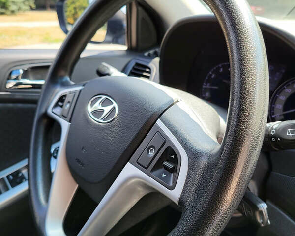 Сірий Хендай Акцент, об'ємом двигуна 1.59 л та пробігом 92 тис. км за 8500 $, фото 11 на Automoto.ua