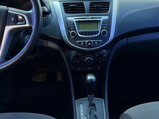 Сірий Хендай Акцент, об'ємом двигуна 1.4 л та пробігом 152 тис. км за 7700 $, фото 13 на Automoto.ua