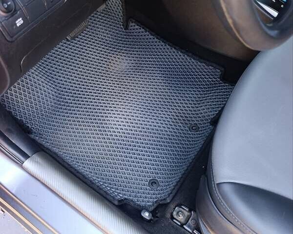 Серый Хендай Акцент, объемом двигателя 1.6 л и пробегом 200 тыс. км за 8500 $, фото 3 на Automoto.ua