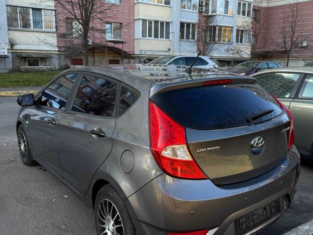 Сірий Хендай Акцент, об'ємом двигуна 1.4 л та пробігом 152 тис. км за 7700 $, фото 9 на Automoto.ua