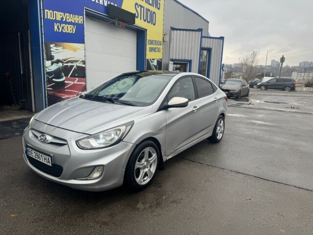 Серый Хендай Акцент, объемом двигателя 1.4 л и пробегом 300 тыс. км за 4700 $, фото 2 на Automoto.ua