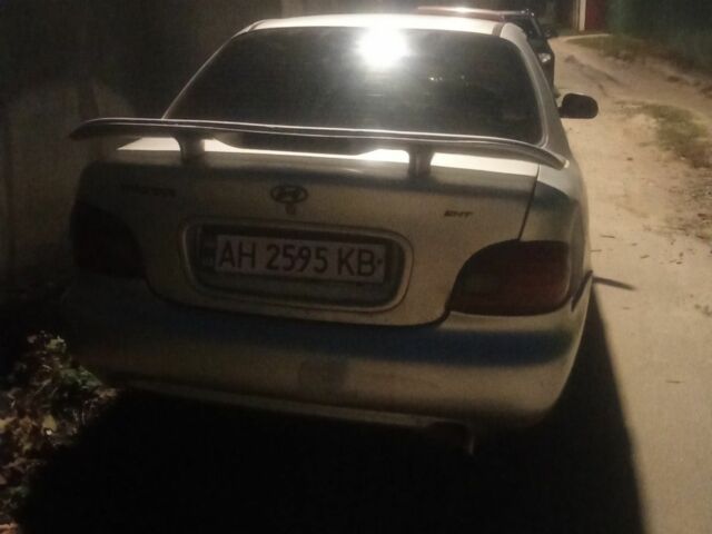 Серый Хендай Акцент, объемом двигателя 1.5 л и пробегом 1000 тыс. км за 358 $, фото 3 на Automoto.ua