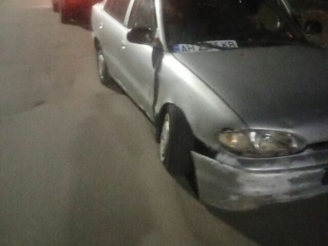 Серый Хендай Акцент, объемом двигателя 1.5 л и пробегом 1000 тыс. км за 358 $, фото 7 на Automoto.ua