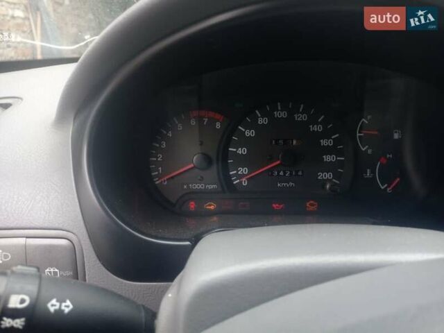 Серый Хендай Акцент, объемом двигателя 1.6 л и пробегом 330 тыс. км за 1500 $, фото 17 на Automoto.ua