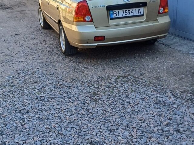 Серый Хендай Акцент, объемом двигателя 0 л и пробегом 212 тыс. км за 3500 $, фото 2 на Automoto.ua