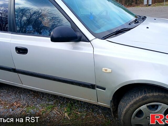 Хендай Акцент 2004 в Новомосковске на Automoto.ua Серый Хендай Акцент, объемом двигателя 1.5 л и пробегом 220 тыс. км за 4000 $, фото 3 на Automoto.ua