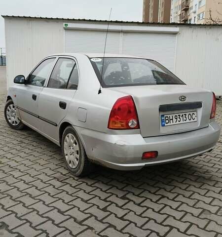 Сірий Хендай Акцент, об'ємом двигуна 1.5 л та пробігом 372 тис. км за 3000 $, фото 5 на Automoto.ua