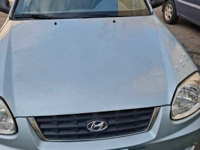 Сірий Хендай Акцент, об'ємом двигуна 1.5 л та пробігом 145 тис. км за 3400 $, фото 2 на Automoto.ua