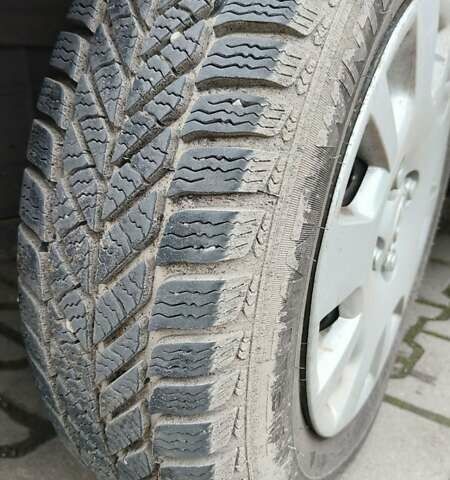 Сірий Хендай Акцент, об'ємом двигуна 1.5 л та пробігом 372 тис. км за 3000 $, фото 9 на Automoto.ua