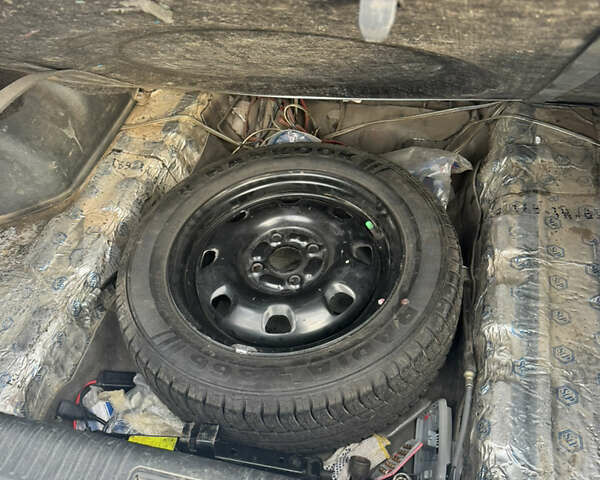 Сірий Хендай Акцент, об'ємом двигуна 1.5 л та пробігом 254 тис. км за 3200 $, фото 8 на Automoto.ua