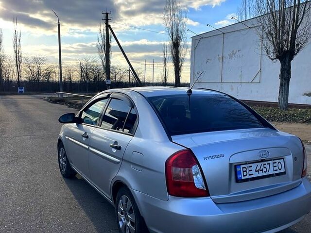 Серый Хендай Акцент, объемом двигателя 1.4 л и пробегом 257 тыс. км за 4300 $, фото 7 на Automoto.ua