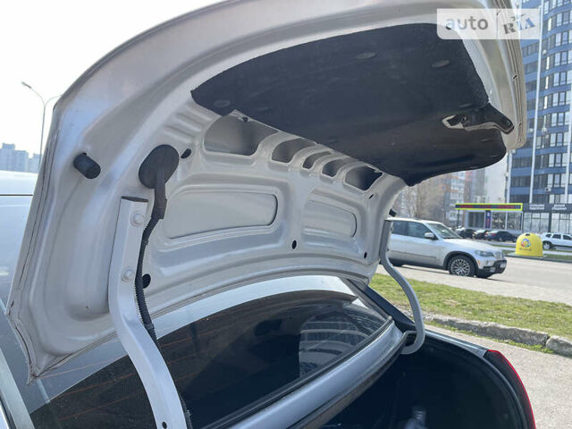 Сірий Хендай Акцент, об'ємом двигуна 1.4 л та пробігом 168 тис. км за 4999 $, фото 23 на Automoto.ua