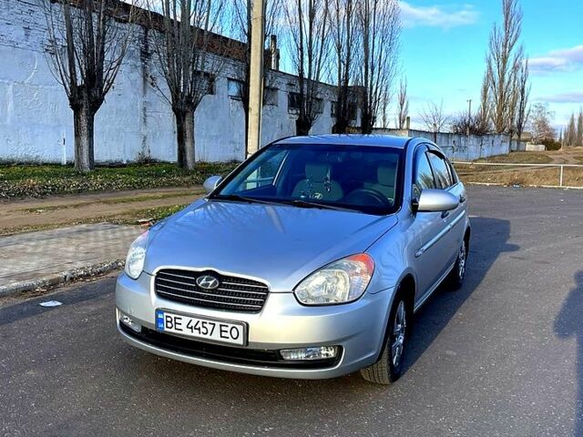 Серый Хендай Акцент, объемом двигателя 1.4 л и пробегом 257 тыс. км за 4300 $, фото 1 на Automoto.ua