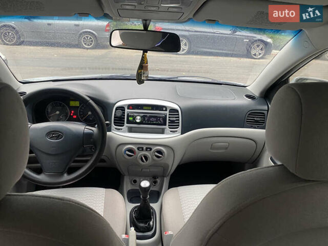 Хендай Акцент 2007 в Одессе на Automoto.ua Серый Хендай Акцент, объемом двигателя 1.4 л и пробегом 220 тыс. км за 5100 $, фото 16 на Automoto.ua