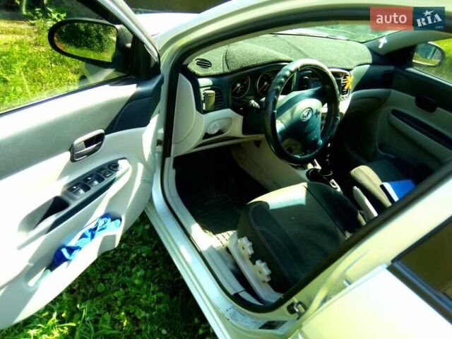 Сірий Хендай Акцент, об'ємом двигуна 1.49 л та пробігом 218 тис. км за 4300 $, фото 5 на Automoto.ua