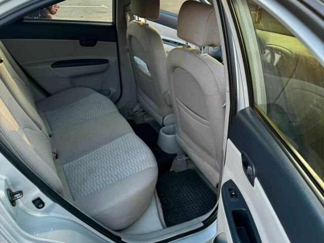 Хендай Акцент 2007 в Днепре (Днепропетровске) на Automoto.ua Серый Хендай Акцент, объемом двигателя 1.4 л и пробегом 223 тыс. км за 4800 $, фото 13 на Automoto.ua