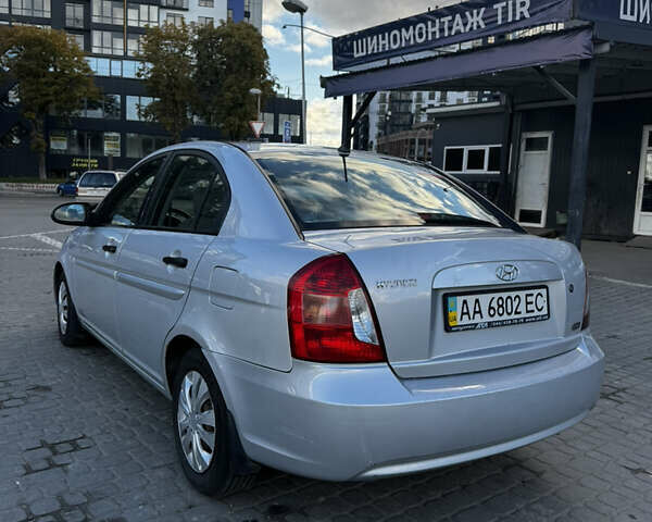 Хендай Акцент 2007 у Івано-Франківську на Automoto.ua Сірий Хендай Акцент, об'ємом двигуна 1.6 л та пробігом 301 тис. км за 3500 $, фото 3 на Automoto.ua