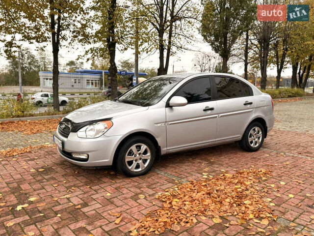 Серый Хендай Акцент, объемом двигателя 1.4 л и пробегом 182 тыс. км за 4300 $, фото 20 на Automoto.ua