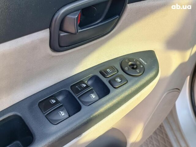 Серый Хендай Акцент, объемом двигателя 1.4 л и пробегом 158 тыс. км за 5890 $, фото 19 на Automoto.ua