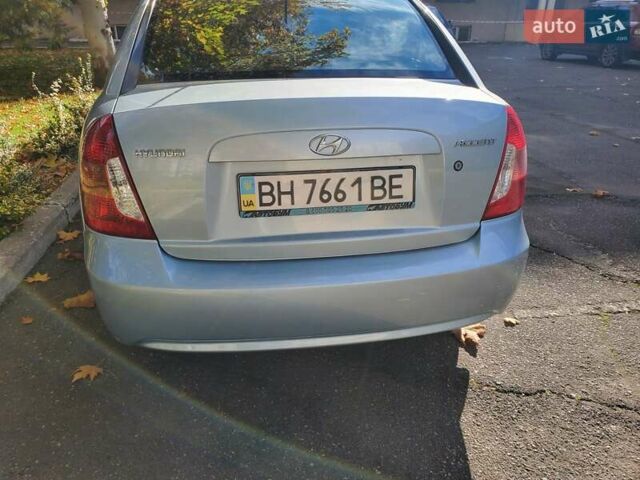 Серый Хендай Акцент, объемом двигателя 1.4 л и пробегом 138 тыс. км за 4900 $, фото 1 на Automoto.ua