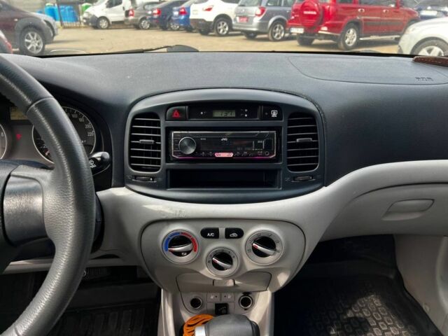 Хендай Акцент 2007 в Днепре (Днепропетровске) на Automoto.ua Серый Хендай Акцент, объемом двигателя 1.4 л и пробегом 145 тыс. км за 5699 $, фото 10 на Automoto.ua