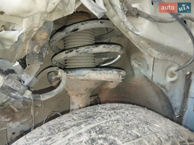 Серый Хендай Акцент, объемом двигателя 1.5 л и пробегом 180 тыс. км за 2500 $, фото 9 на Automoto.ua