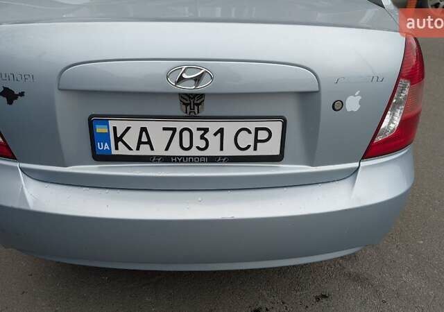 Сірий Хендай Акцент, об'ємом двигуна 1.4 л та пробігом 245 тис. км за 4300 $, фото 5 на Automoto.ua