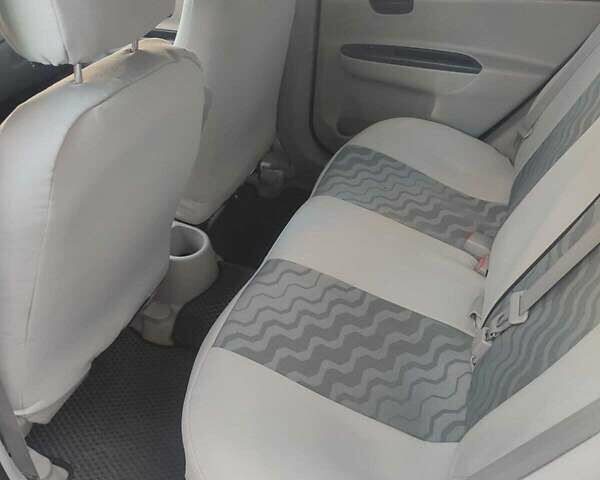 Серый Хендай Акцент, объемом двигателя 1.4 л и пробегом 137 тыс. км за 4500 $, фото 4 на Automoto.ua