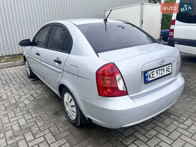 Сірий Хендай Акцент, об'ємом двигуна 1.4 л та пробігом 202 тис. км за 4500 $, фото 4 на Automoto.ua
