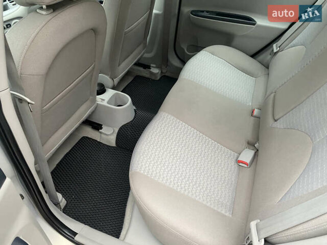 Хендай Акцент 2007 в Одессе на Automoto.ua Серый Хендай Акцент, объемом двигателя 1.4 л и пробегом 220 тыс. км за 5100 $, фото 20 на Automoto.ua