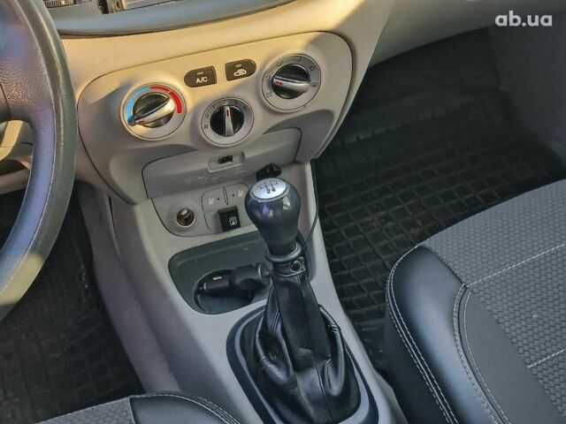 Серый Хендай Акцент, объемом двигателя 1.4 л и пробегом 158 тыс. км за 5890 $, фото 15 на Automoto.ua