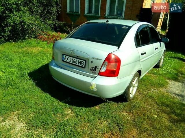 Сірий Хендай Акцент, об'ємом двигуна 1.49 л та пробігом 218 тис. км за 4300 $, фото 8 на Automoto.ua