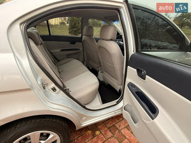 Серый Хендай Акцент, объемом двигателя 1.4 л и пробегом 182 тыс. км за 4300 $, фото 29 на Automoto.ua