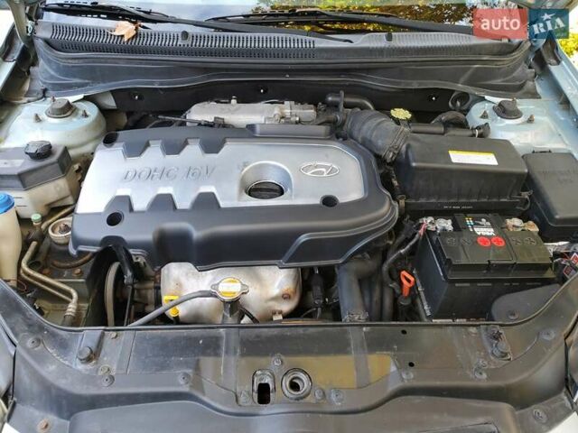 Серый Хендай Акцент, объемом двигателя 1.4 л и пробегом 138 тыс. км за 4900 $, фото 5 на Automoto.ua